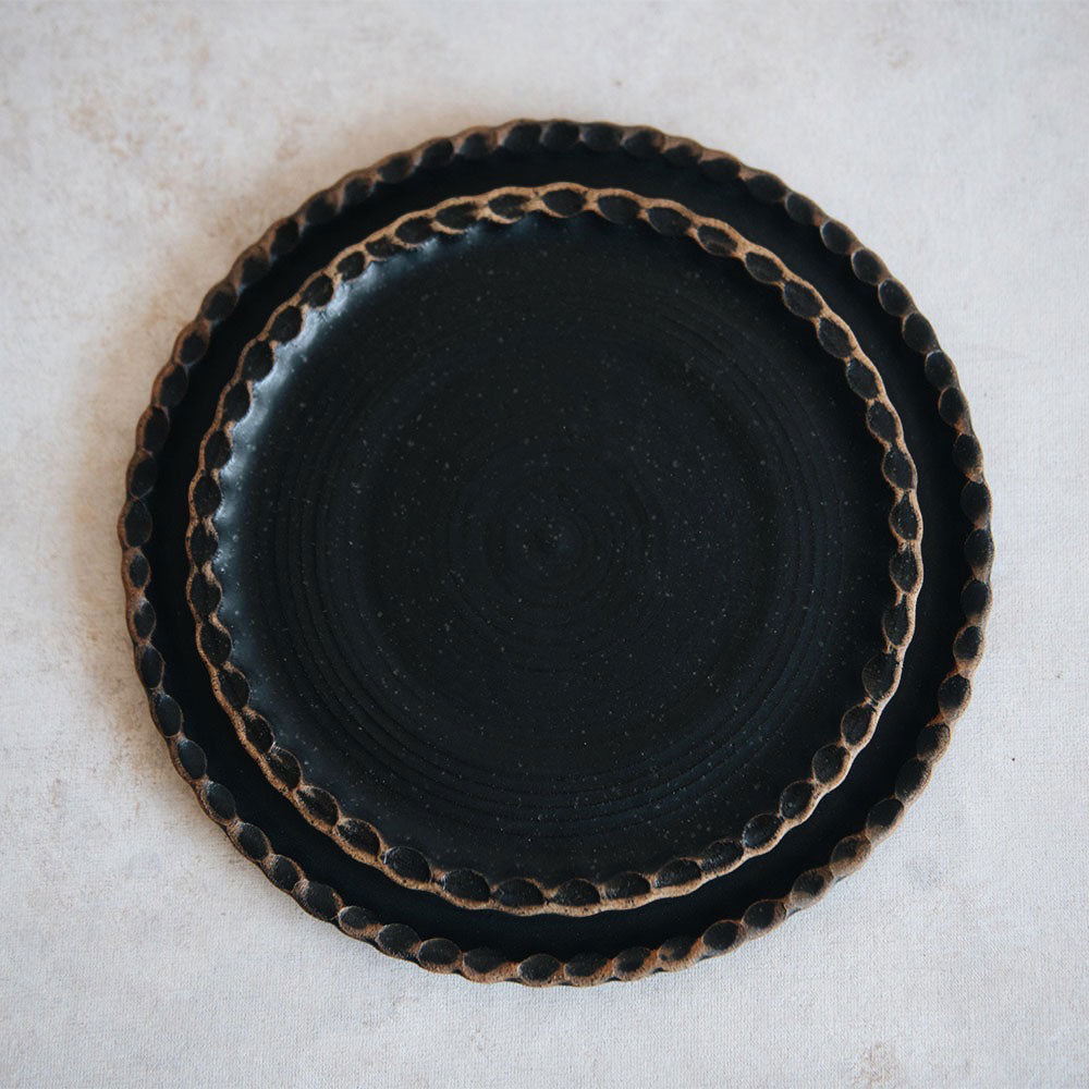 Scalloped Ceramic Plate - Dark