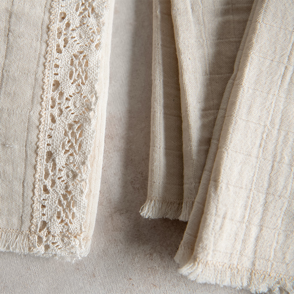 & Cotton Lace Napkin Set