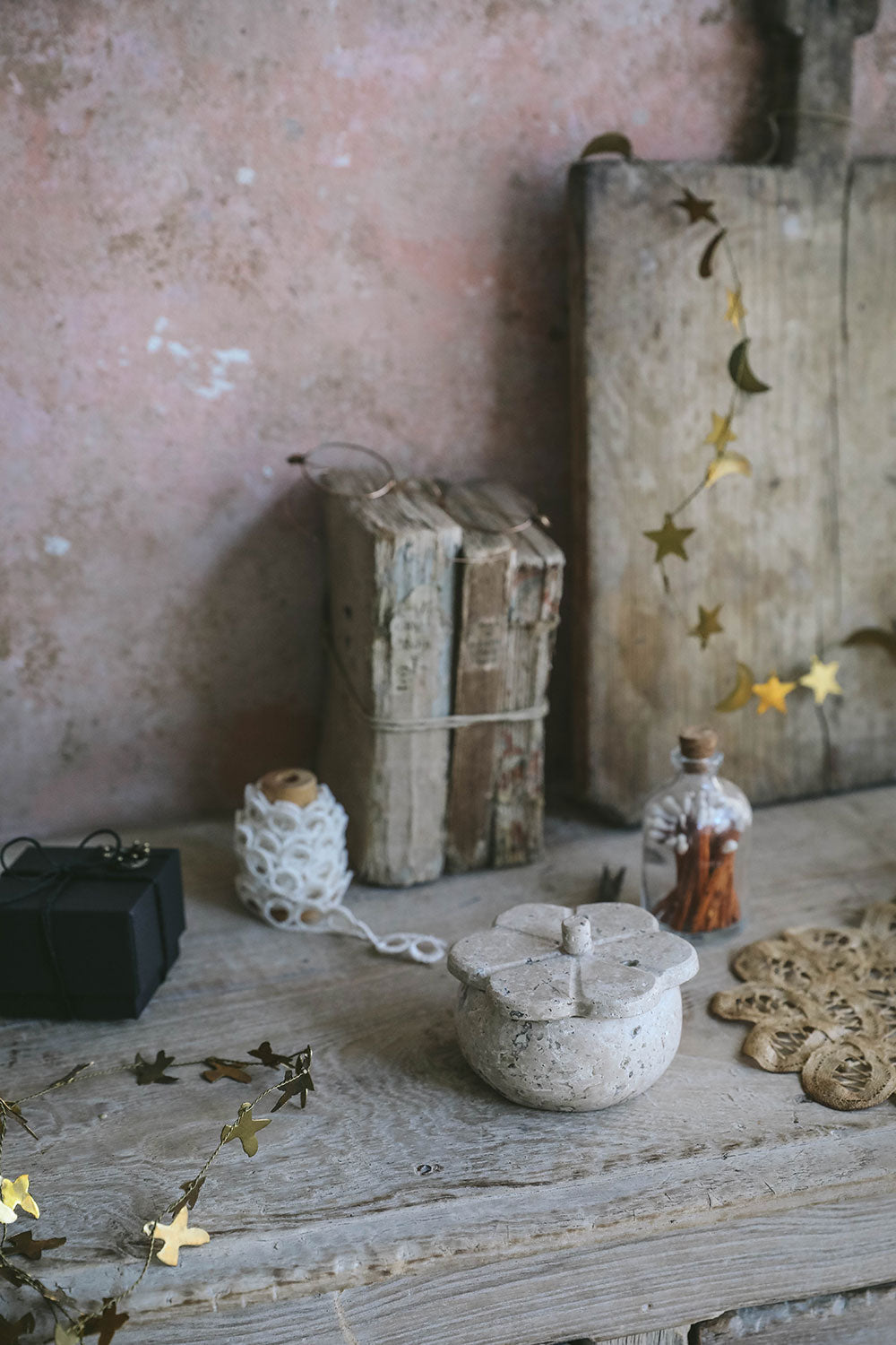 Travertine Lidded Petal Box