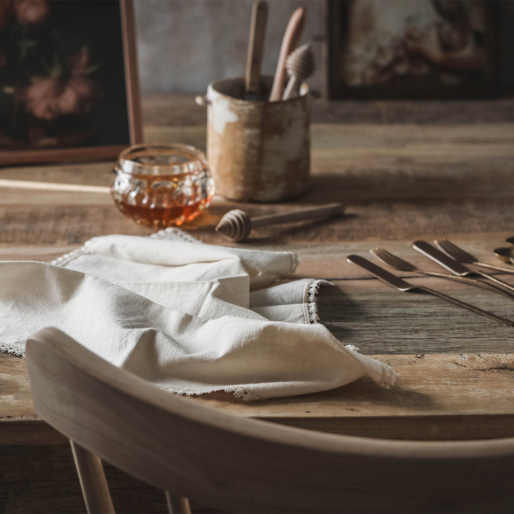 & Linen Lace Napkin Set